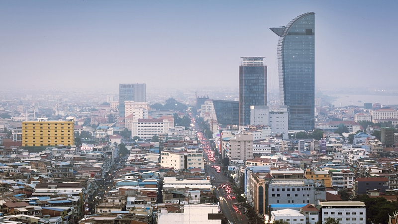 La visita de Xi Jinping a Phnom Penh impulsa el momentum diplomático video poster