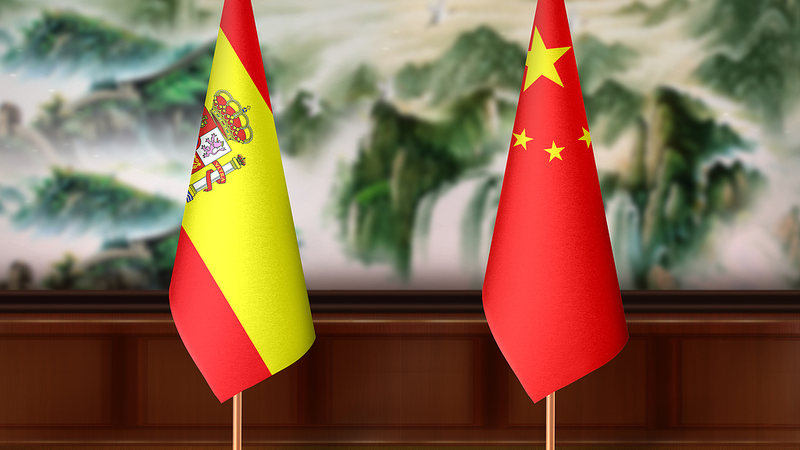 El primer ministro español Pedro Sánchez busca profundizar lazos en visita a la China continental