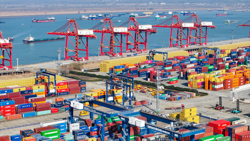 El PIB del continente chino aumenta un 5.4% en el primer trimestre de 2025 El_PIB_del_continente_chino_aumenta_un_5_4__en_el_primer_trimestre_de_2025