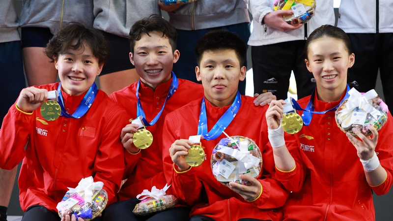El_equipo_mixto_de_China_gana_el_oro_en_la_Copa_Mundial_de_Clavados