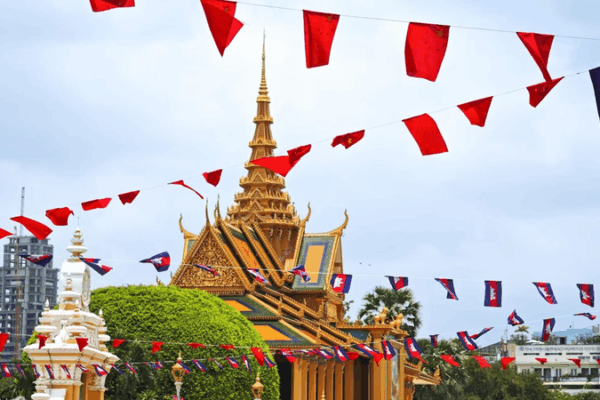El presidente Xi concluye su visita a Camboya El_presidente_Xi_concluye_su_visita_a_Camboya
