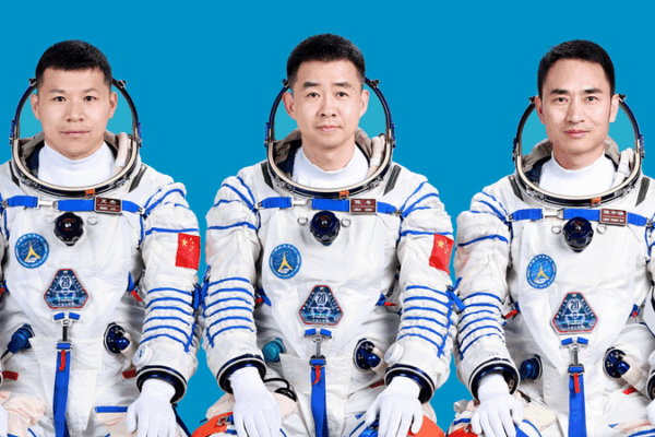 Shenzhou-20: Nueva Tripulación Anunciada para la Misión en la Estación Espacial Shenzhou-20: Nueva Tripulación Anunciada para la Misión en la Estación Espacial