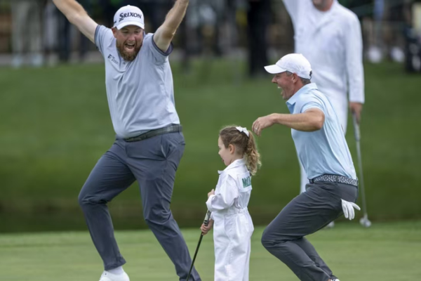 La hija de McIlroy impresiona con un increíble putt en el concurso Par-3 de los Masters La hija de McIlroy impresiona con un increíble putt en el concurso Par-3 de los Masters