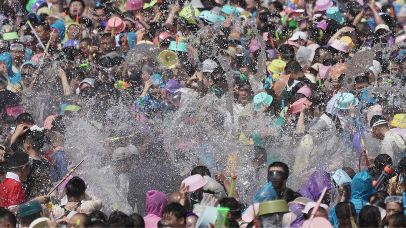 Alegría Salpicando en Xishuangbanna: Festival Anual del Agua