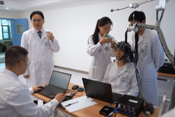 Hubei_establece_precios_para_tratamientos_de_interfaz_cerebro_computadora