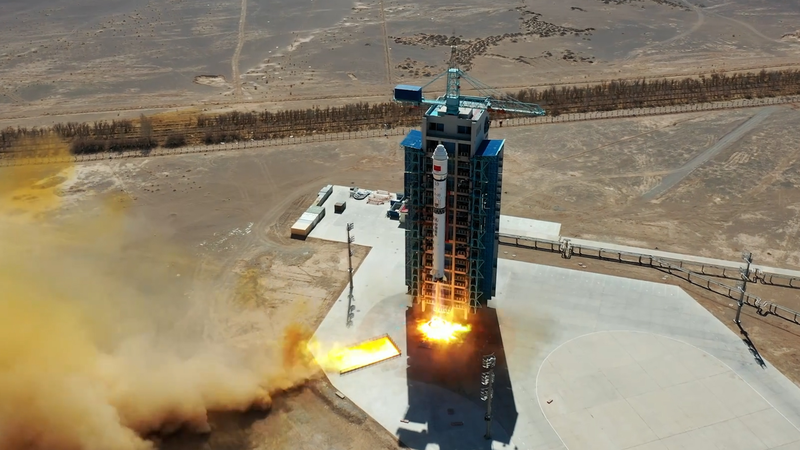 China prueba nave espacial de internet satelital en la misión 567 del Larga Marcha video poster