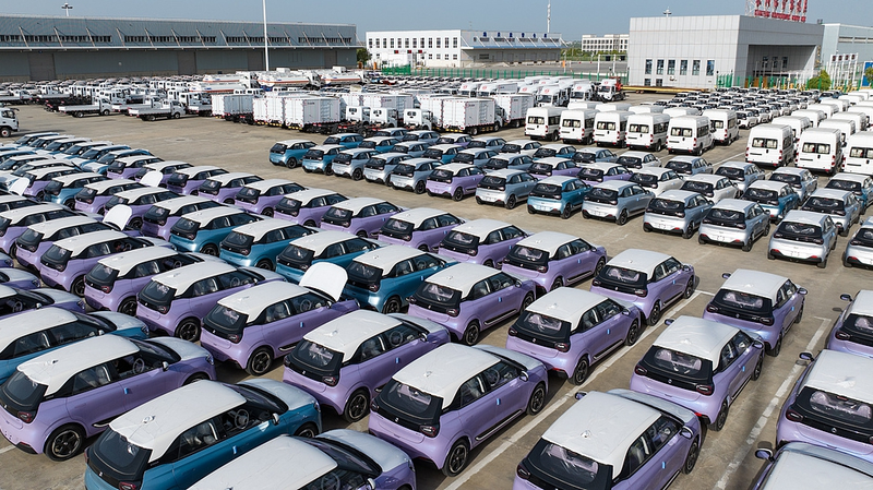 El audaz plan de China: los vehículos eléctricos dominarán las ventas de autos nuevos para 2035