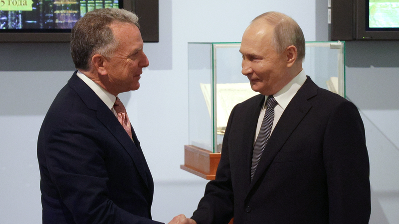 Putin se reúne con enviado de EE.UU. en San Petersburgo en medio de conversaciones sobre Ucrania