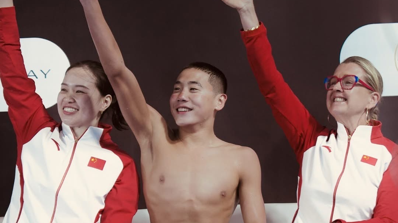 Guo Muye Maravilla: Joven de 16 años gana oro en natación artística
