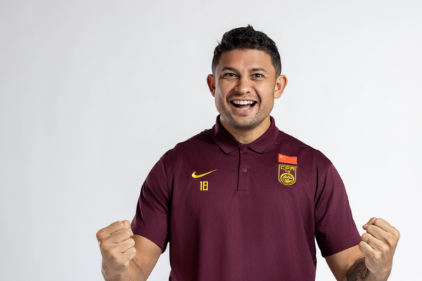 El legendario Elkeson se despide del fútbol El legendario Elkeson se despide del fútbol