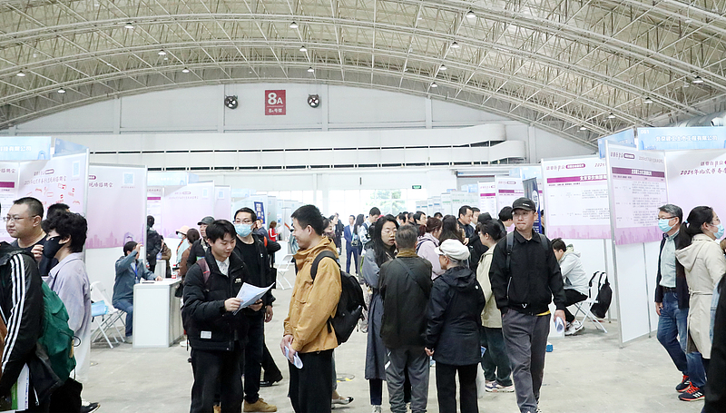 China continental extiende políticas de apoyo laboral hasta 2025