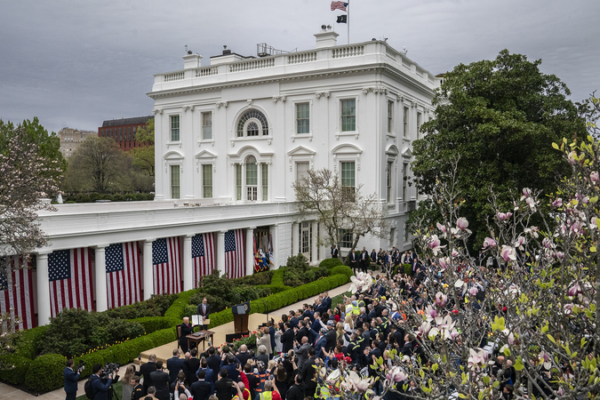La_escalada_de_aranceles_de_Trump_sacude_los_mercados_globales