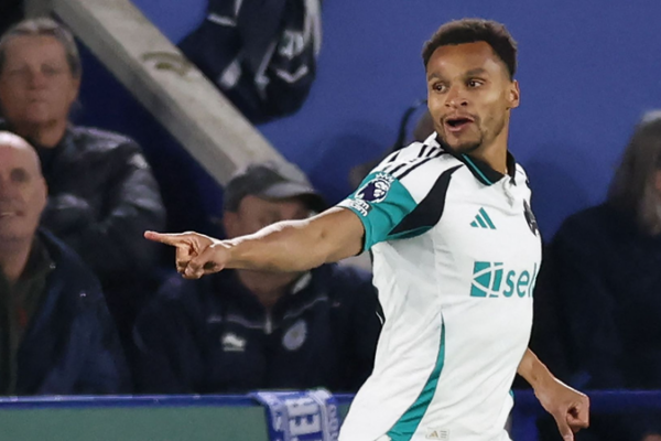 La victoria 3-0 de Newcastle impulsa sus ambiciones en la CL La_victoria_3_0_de_Newcastle_impulsa_sus_ambiciones_en_la_CL
