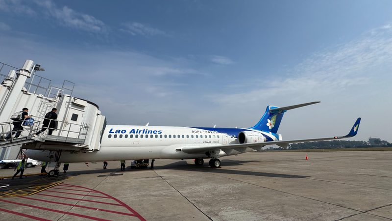 Lao_Airlines_se_eleva_con_el_debut_del_C909_de_China