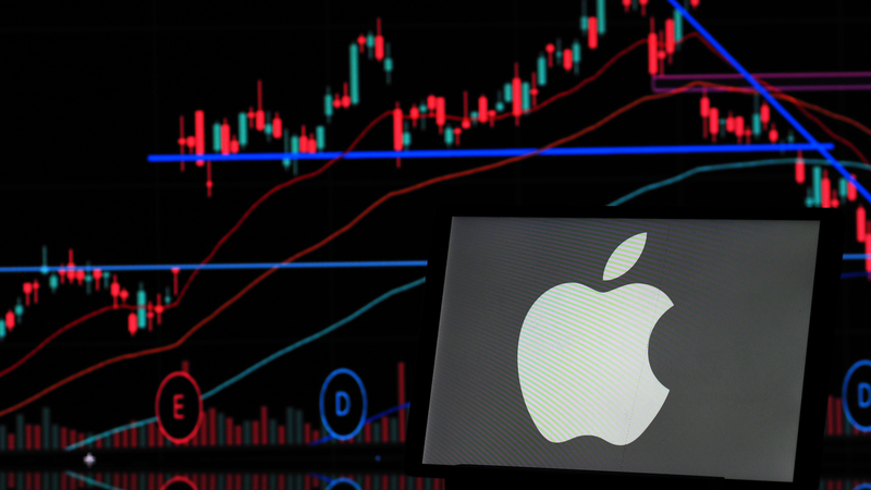 Las_acciones_de_Apple_caen_ante_los_aranceles__Microsoft_se_lleva_la_corona