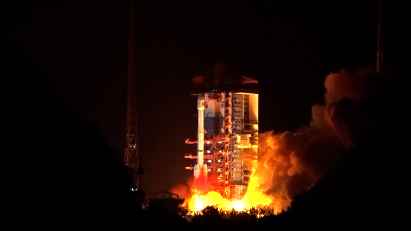 El nuevo satélite de prueba de China se lanza al espacio video poster