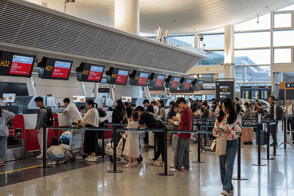Viajes aéreos récord durante el feriado del Día del Trabajo en China!