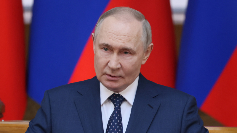 Putin declara un alto al fuego de 72 horas en el aniversario de la victoria en la Segunda Guerra Mundial Putin_declara_un_alto_al_fuego_de_72_horas_en_el_aniversario_de_la_victoria_en_la_Segunda_Guerra_Mundial