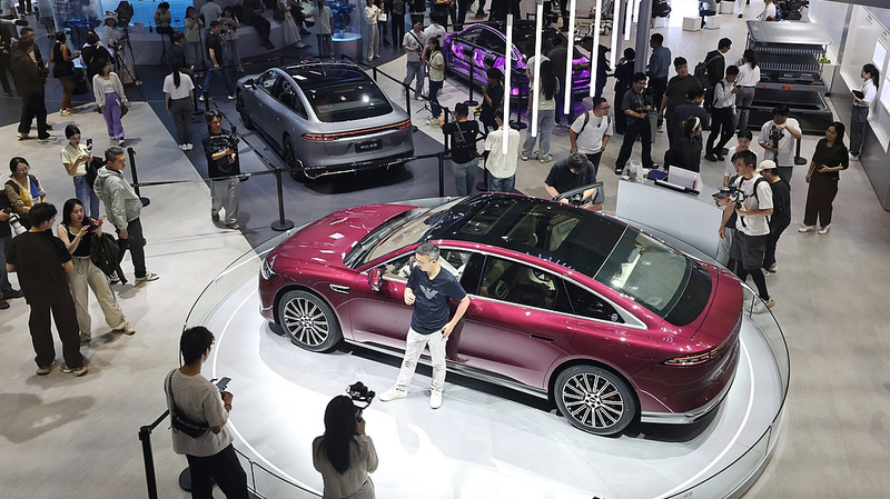 Exposición Automotriz de Shanghai 2025 impulsa la movilidad inteligente y baja en carbono