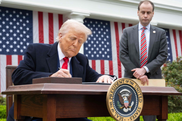 Disputa Arancelaria: Expertos advierten que la apuesta comercial de Trump podría salir mal