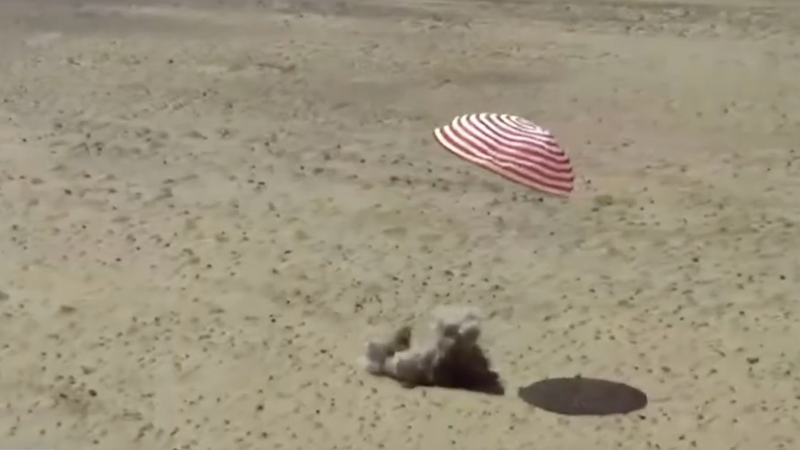 Shenzhou-19 aterriza de manera segura en el norte de China: un triunfo espacial Shenzhou_19_aterriza_de_manera_segura_en_el_norte_de_China__un_triunfo_espacial video poster