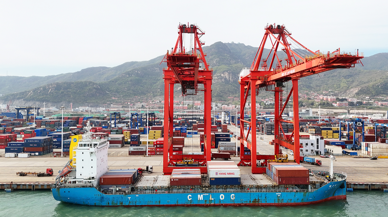 Las exportaciones chinas se mantienen resilientes: 'El cielo no se caerá'