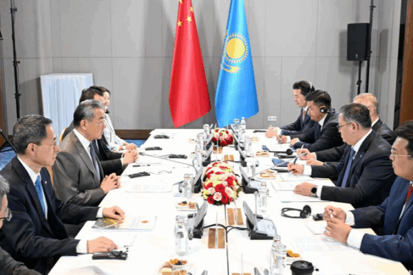 Diálogo Estratégico China-Kazajistán Impulsa Comercio e Innovación