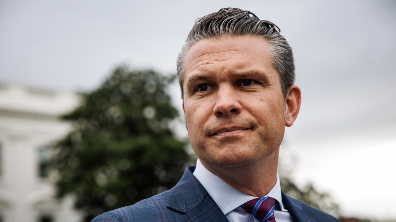 Trump_apoya_a_Hegseth_en_medio_de_planes_filtrados_del_ataque_a_Yemen