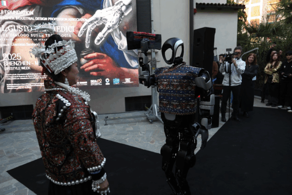 Semana de la Moda de Doble Ciudad Shenzhen-Milán: Arte Más Allá de las Fronteras Semana de la Moda de Doble Ciudad Shenzhen-Milán: Arte Más Allá de las Fronteras
