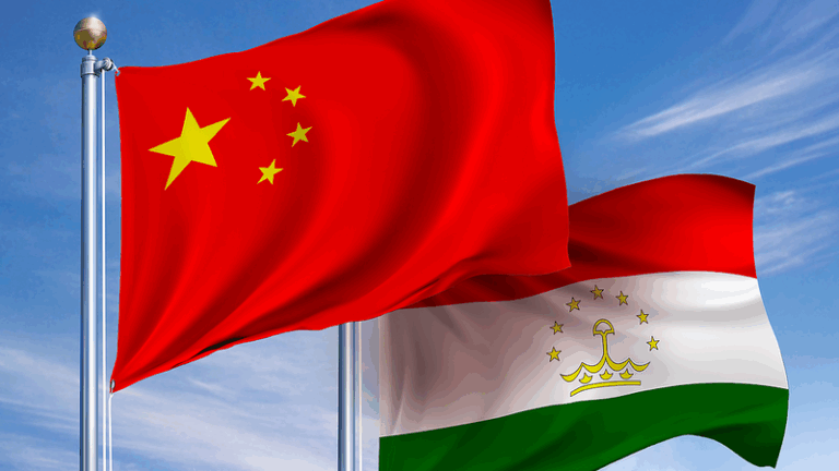 Wang_Yi_promete_poner_fin_al_acoso_de_EE__UU__y_fortalecer_los_lazos_globales