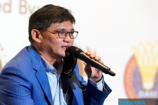 El bádminton une: Construyendo la amistad entre China y Malasia video poster