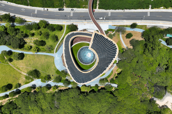 ArmonĂa Verde: Pioneros de un Futuro Bajo en Carbono en China Continental ArmonĂa Verde: Pioneros de un Futuro Bajo en Carbono en China Continental