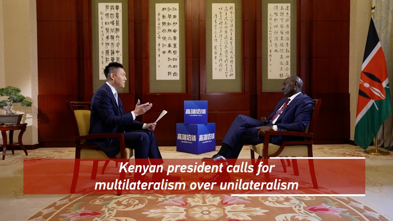 El presidente de Kenia, Ruto, defiende la cooperación global video poster