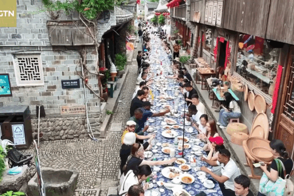 Qiantong Ancient Town: Un festín de tofu y cultura Qiantong Ancient Town: Un festín de tofu y cultura video poster