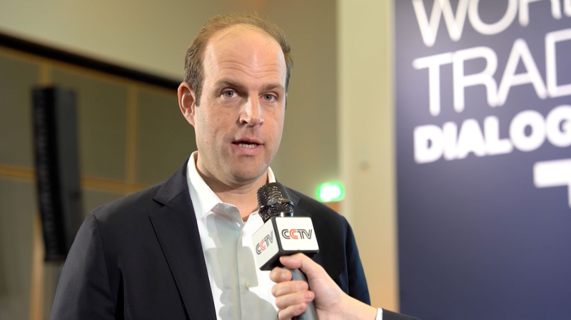 China impulsa el transporte marítimo global pese a los aranceles de EE.UU. video poster