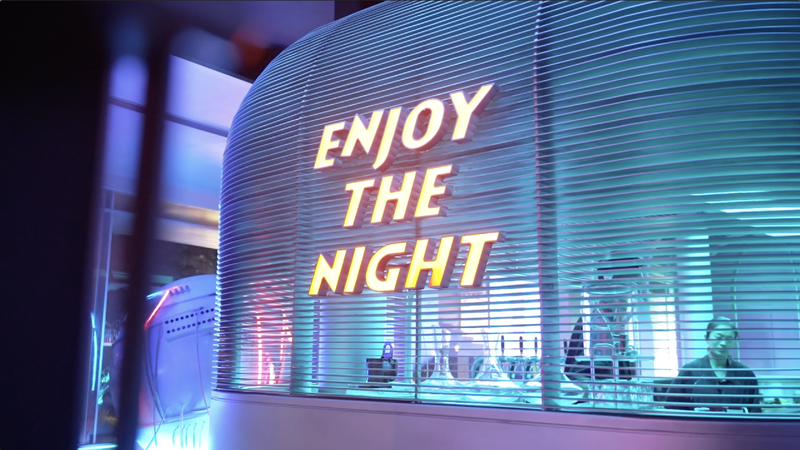 Revolución Gen-Z: Los Livehouses Encienden la Vida Nocturna de China Continental video poster