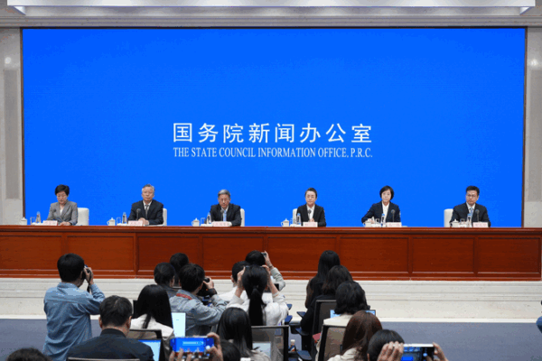 China promulga una ley histórica para impulsar la economía privada China promulga una ley histórica para impulsar la economía privada