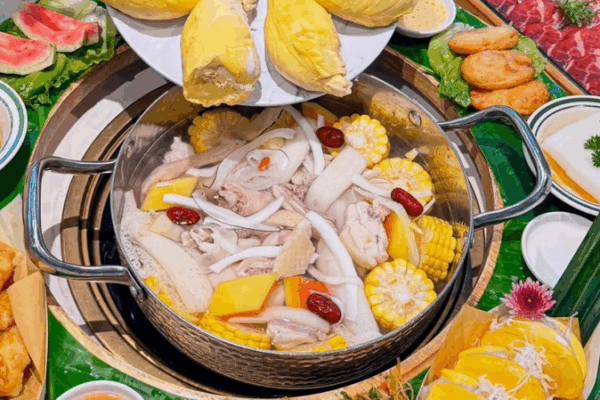 Pollo con Coco: Fusión Tropical de Hainan Pollo con Coco: Fusión Tropical de Hainan