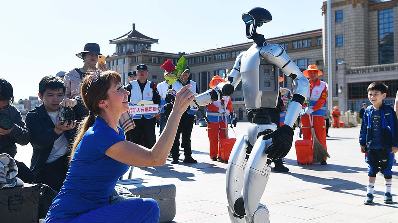 La tecnología se encuentra con la tradición: robots reinventan los tours turísticos en China