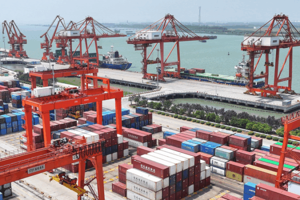 El comercio exterior en China continental aumenta un 2,4% a principios de 2025 El_comercio_exterior_en_China_continental_aumenta_un_2_4__a_principios_de_2025
