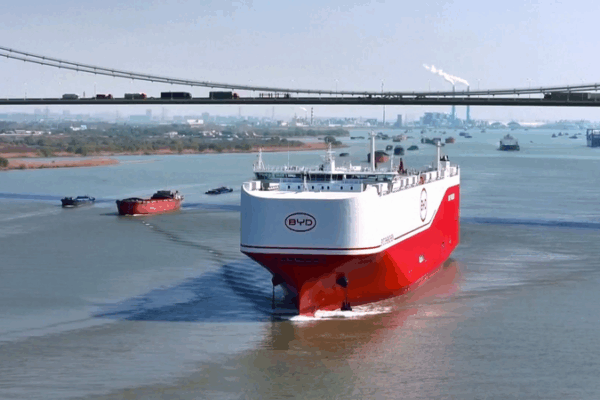 El gigantesco transportador de autos de China zarpa hacia mercados globales El_gigantesco_transportador_de_autos_de_China_zarpa_hacia_mercados_globales