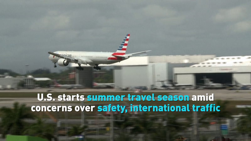 Empieza_el_verano_de_viajes_en_EE__UU__en_medio_de_preocupaciones_de_seguridad video poster