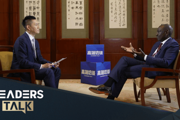 Ruto defiende comercio global y vínculos con el territorio continental chino video poster