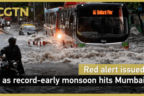 Alerta roja en Mumbai: ¡El monzón más temprano registrado afecta la ciudad! Alerta roja en Mumbai: ¡El monzón más temprano registrado afecta la ciudad! video poster