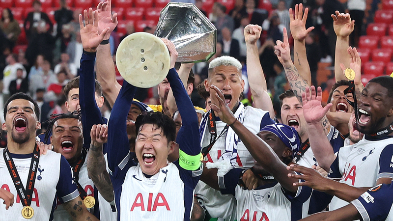 Tottenham pone fin a sequía de trofeos con victoria 1-0 sobre el Man United
