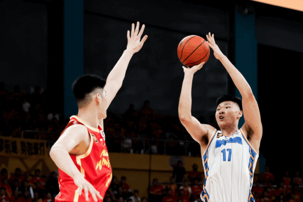 ¡Los Beijing Ducks logran una épica remontada en el inicio de las finales de la CBA!