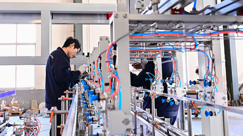 Las ganancias industriales del continente chino suben un 1,4% en medio del auge tecnológico