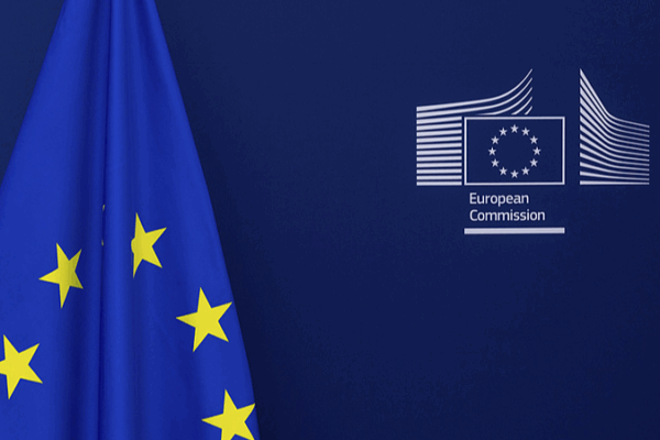 La UE reprende la amenaza de arancel del 50% de Trump La_UE_reprende_la_amenaza_de_arancel_del_50__de_Trump