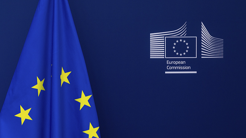 La_UE_reprende_la_amenaza_de_arancel_del_50__de_Trump