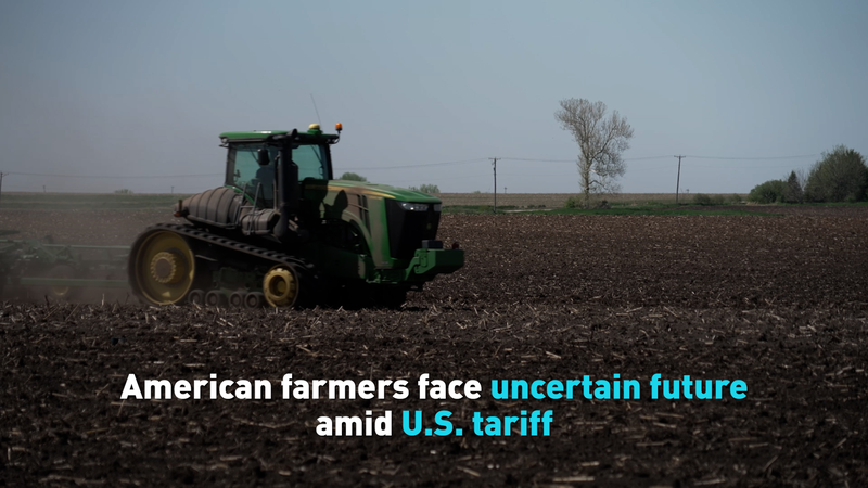 Los agricultores estadounidenses enfrentan incertidumbre por aranceles en medio de la guerra comercial Los_agricultores_estadounidenses_enfrentan_incertidumbre_por_aranceles_en_medio_de_la_guerra_comercial video poster